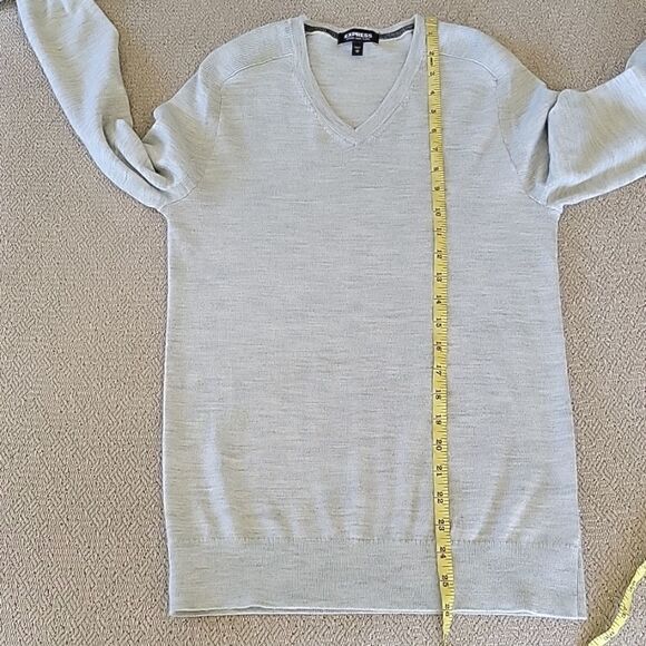 Express Merino Wool Blend Light Heather Gray Long Sleeve Sweater - Size XS - Picture 9 of 15